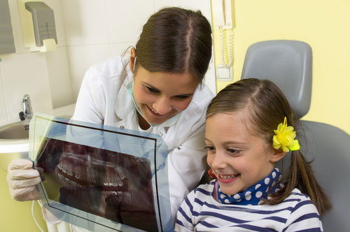 Back-to-School Checkups: Start the Year With a Healthy Smile